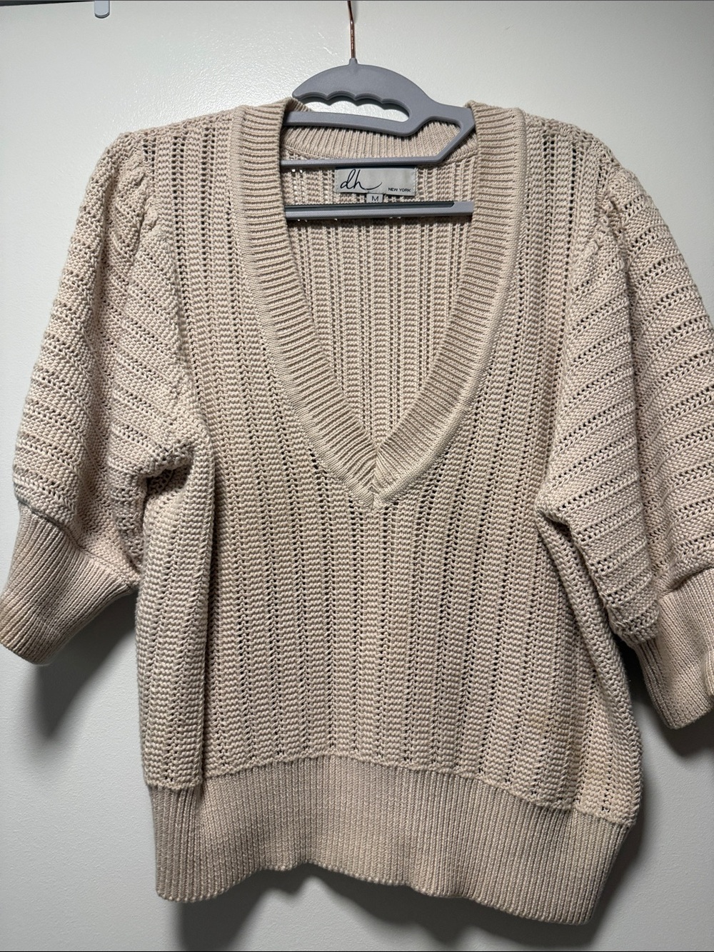 dh NEW YORK Cream Beige V-Neck Open Knit Pullover Sweater